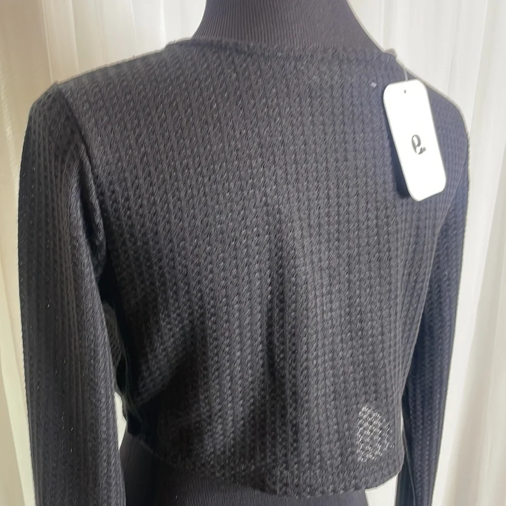 NWT Black Waffle Print ELODIE Crop Top with drawstring tie in the front, size M